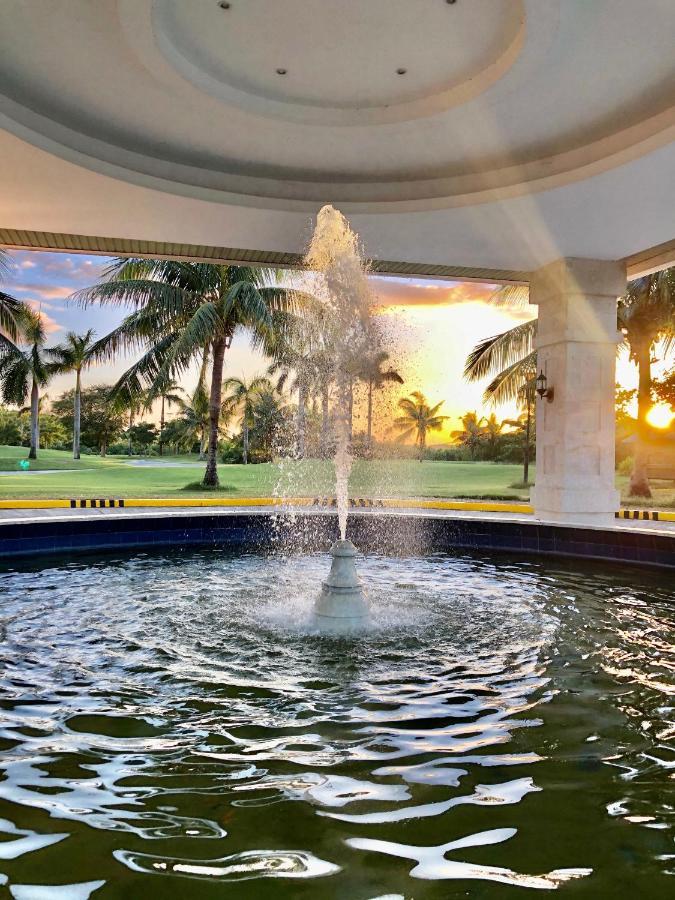 Queens Island Golf And Resort Medellin Bagian luar foto