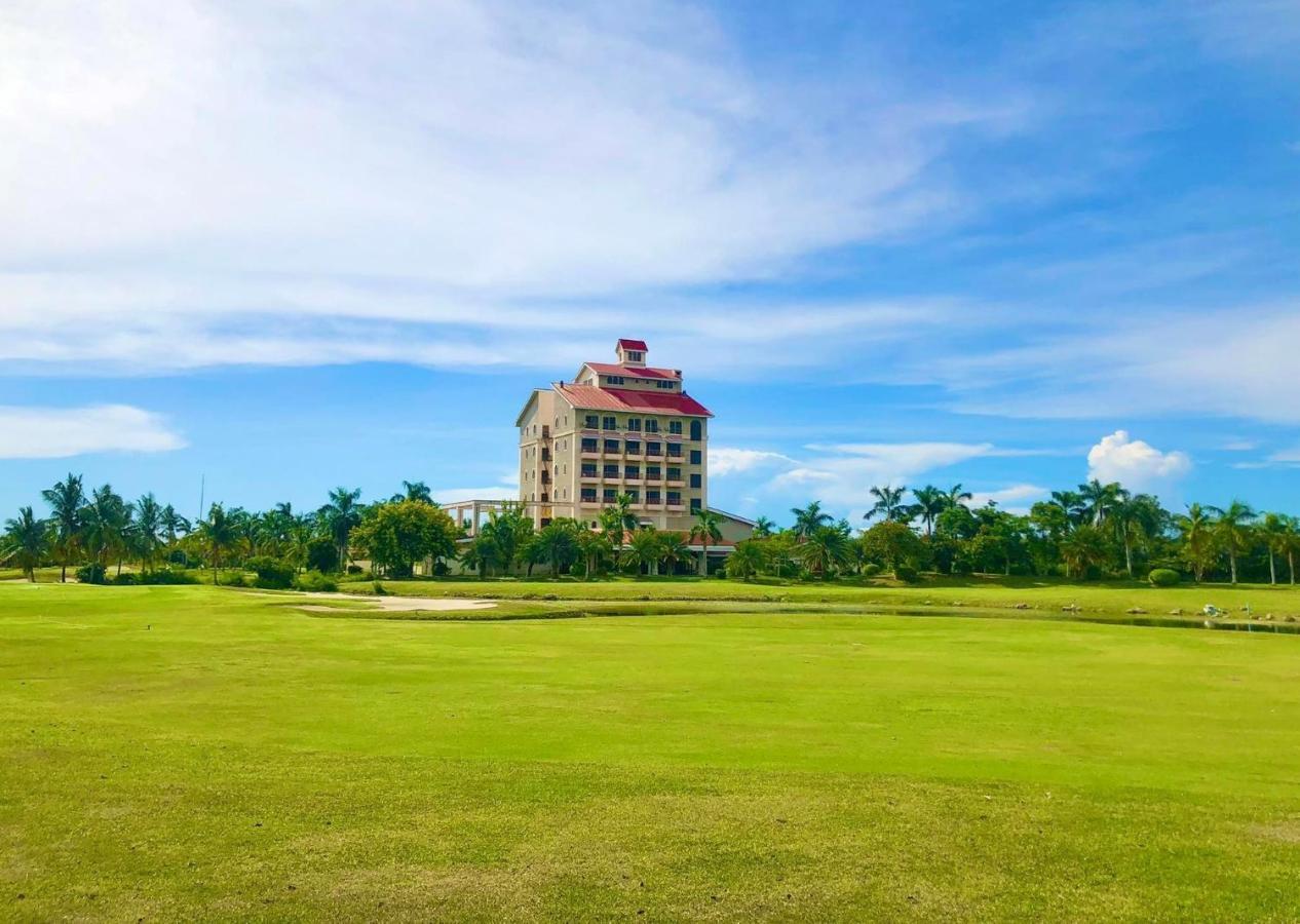 Queens Island Golf And Resort Medellin Bagian luar foto