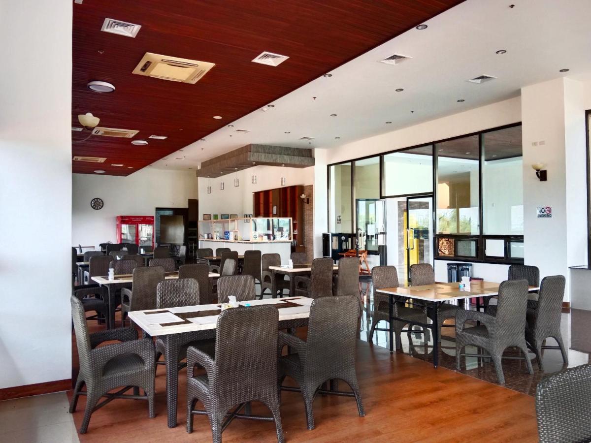 Queens Island Golf And Resort Medellin Bagian luar foto
